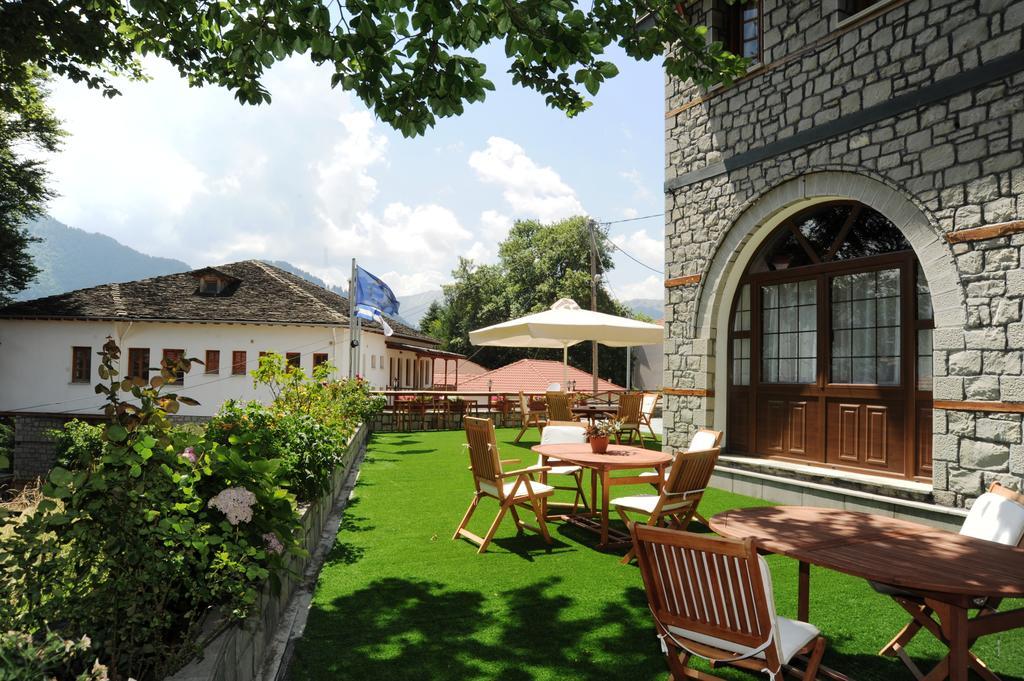 Hotel Adonis Metsovo Bagian luar foto